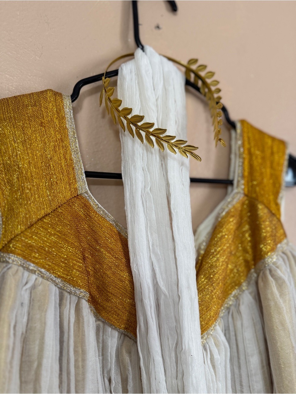 π Greek Goddess White and Gold Maxi Dress with Sash - Picture 6 of 11